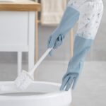 Long Reusable Dishwashing Gloves with Warm Fleece Lining – Extra Long Waterproof Rubber Cleaning Gloves, Anti-Slip, Heat Resistant for Kitchen, Laundry, and Household Use (Random Color) - Image 3